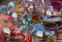 Marbled Wine Glasses: The Nail Polish Secret