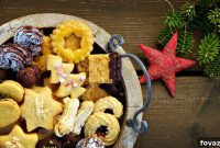 Crafting Love: 28 DIY Christmas Surprises for Her
