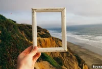 Yarn-Wrapped Picture Frames: Craft Your Keepsakes