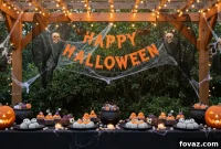Wickedly Creative DIY Halloween Table Decor