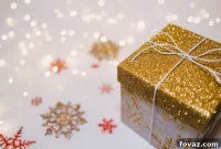 Sparkling DIY Holiday Gift Wrap Ideas