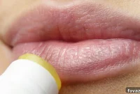 5 DIY Lip Savers for a Hydrated Pout