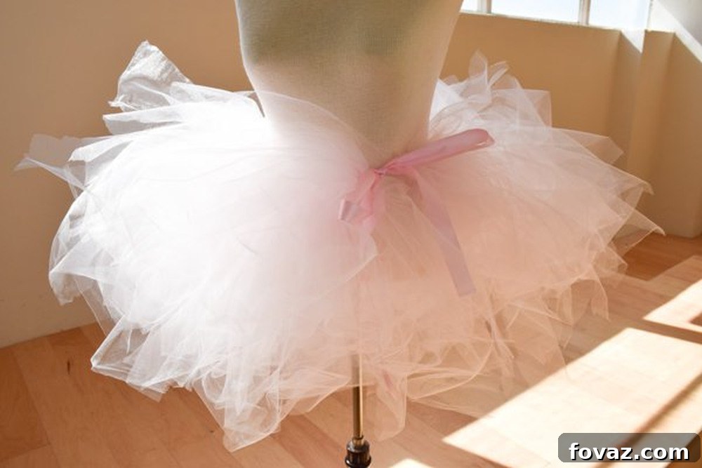 Tutu skirt | How To Make A Tutu Skirt | Easy No Sew Tutorial | how to make a fluffy