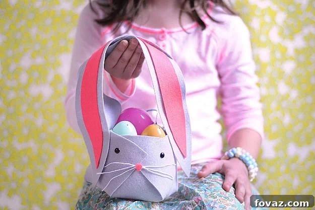 Mini DIY Easter Basket made from plastic cups